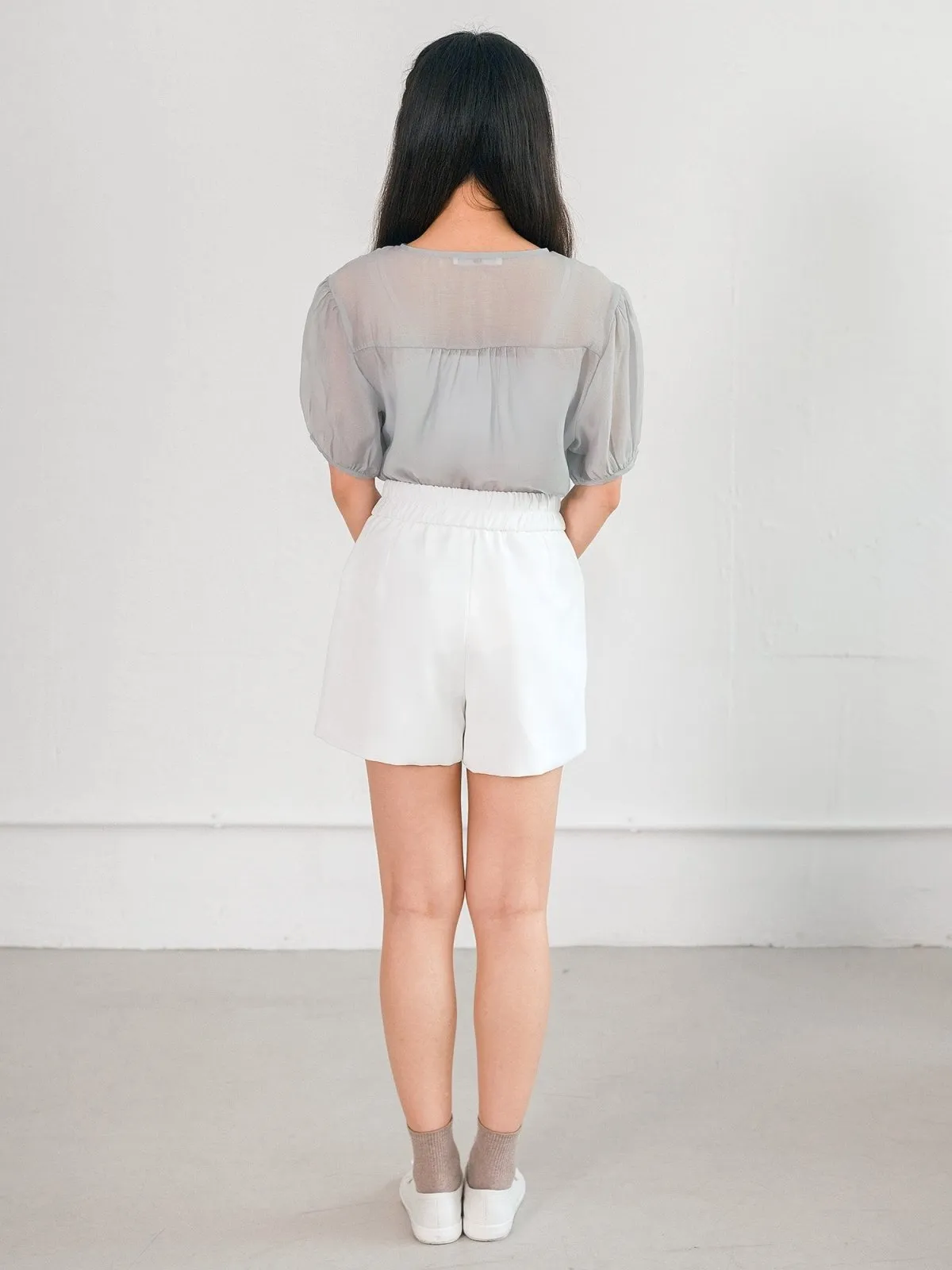 Aurora V-neck Puff Sleeve Top*