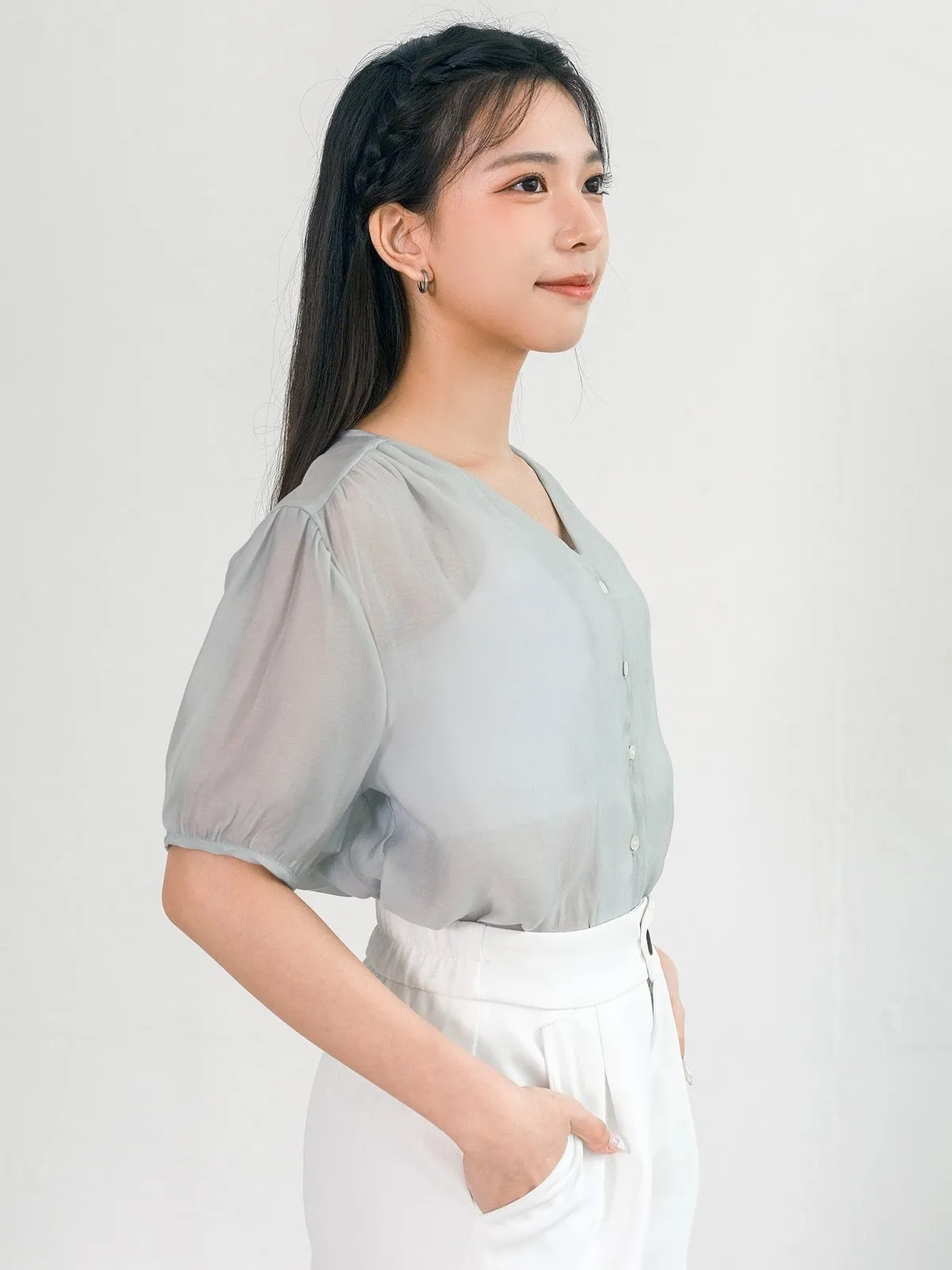 Aurora V-neck Puff Sleeve Top*
