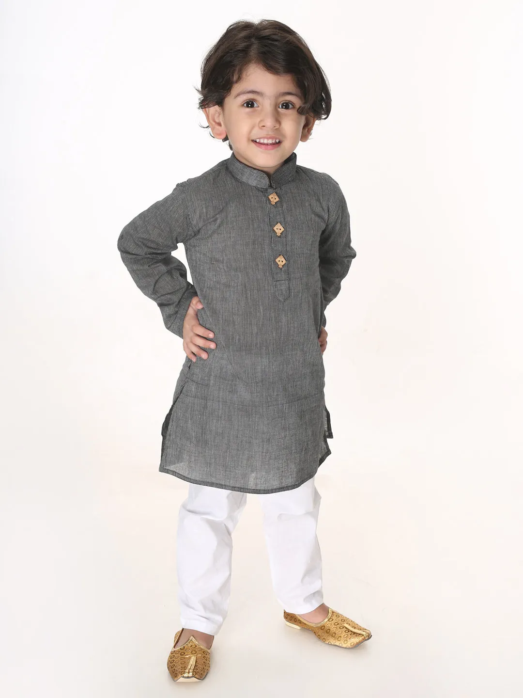 Jashvi Boys Black and White Pure Cotton Kurta Pyjama Set