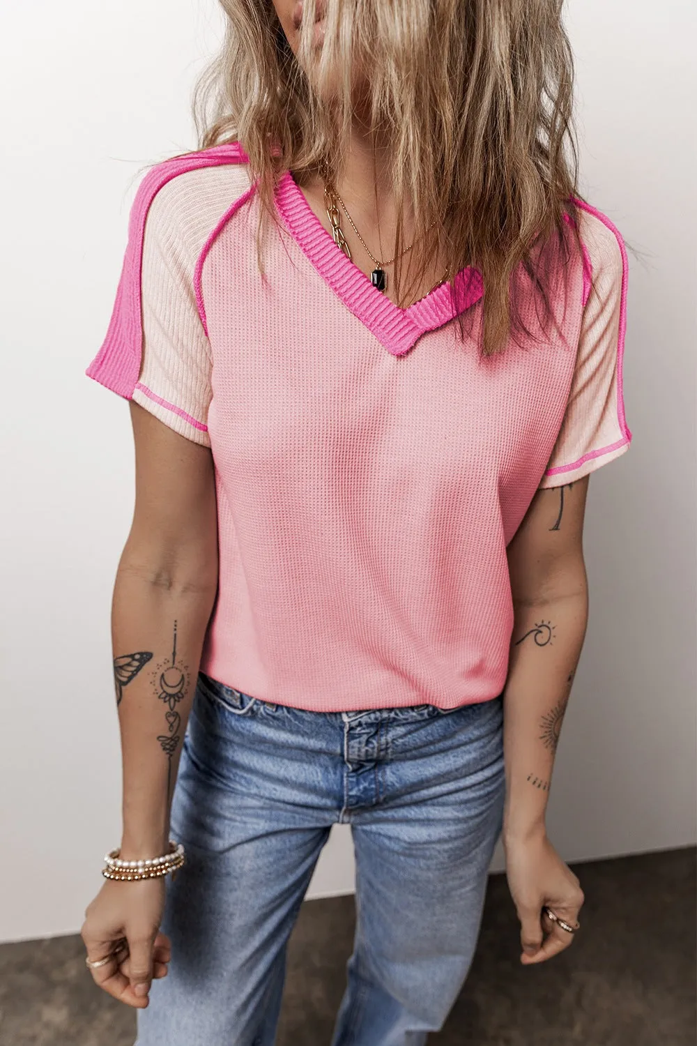 TEEK - Dusty Pink Color Block V-Neck Short Sleeve T-Shirt