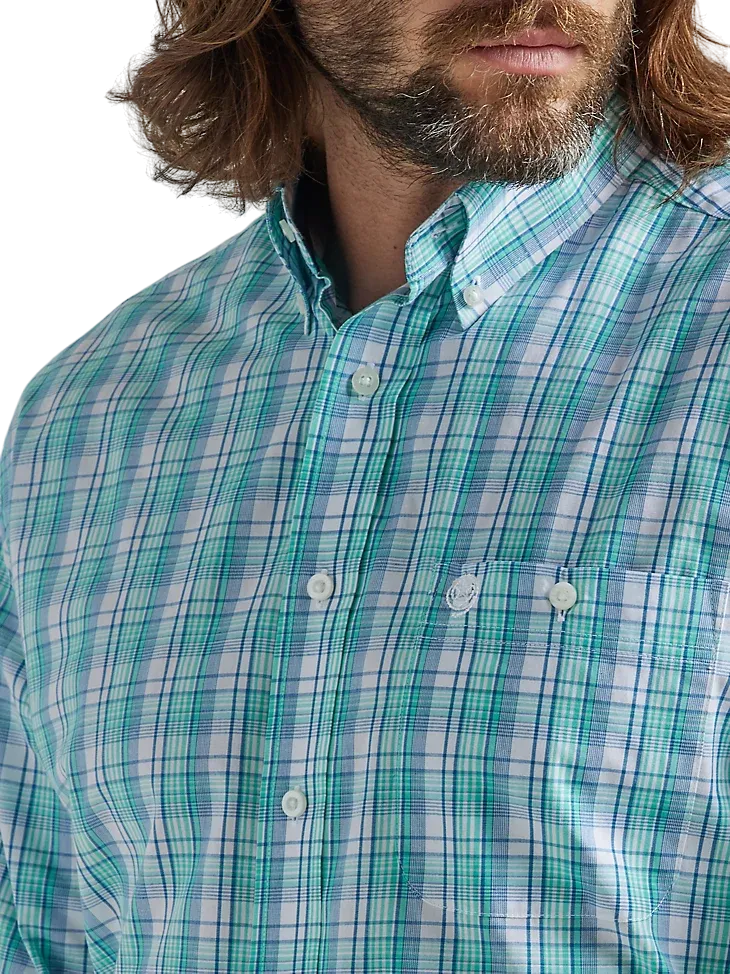 Wrangler Men's George Strait Poked Plaid Shirt