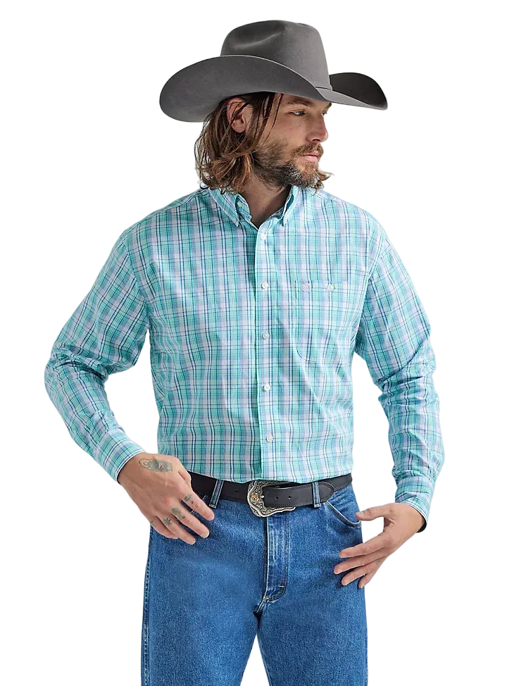 Wrangler Men's George Strait Poked Plaid Shirt
